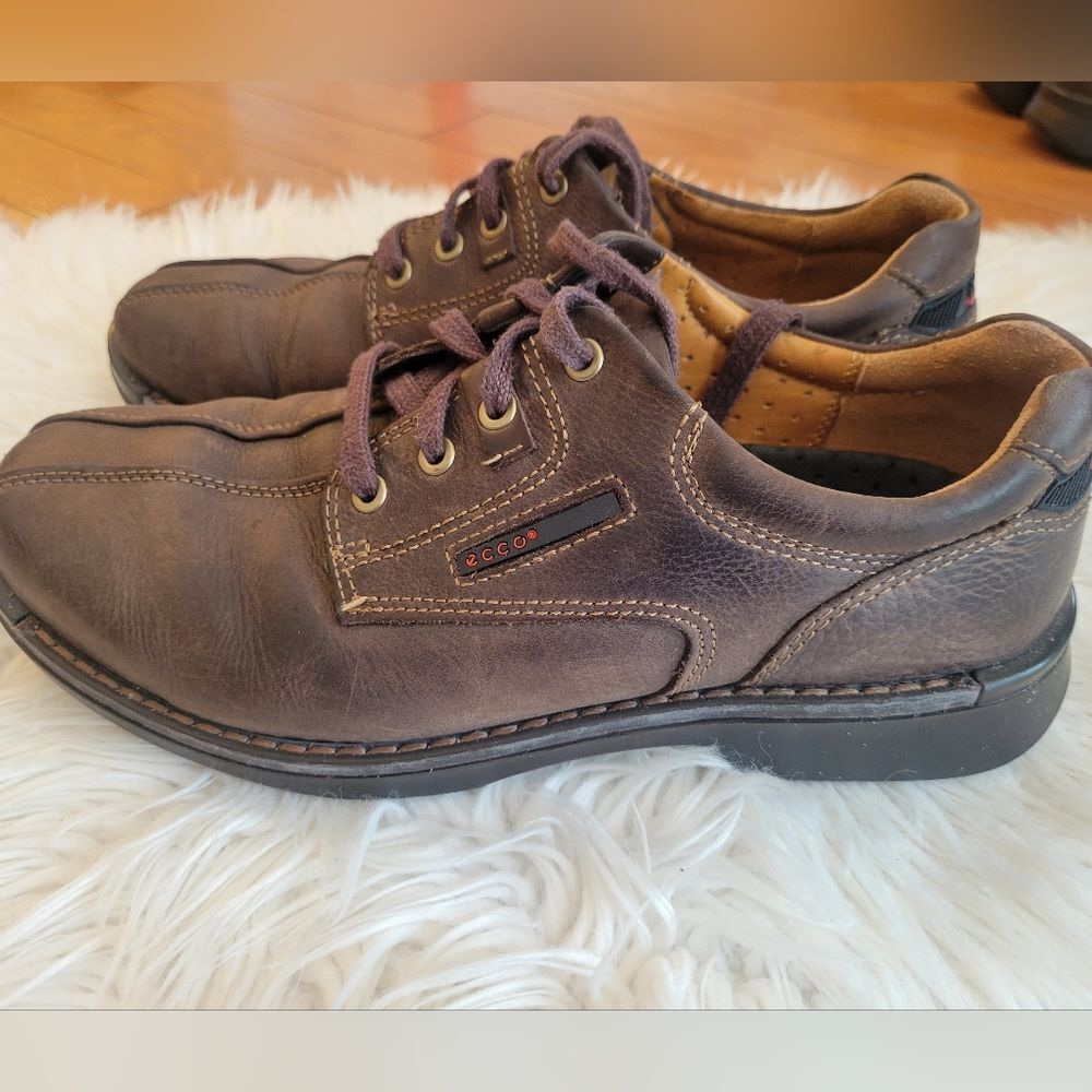 Mens Ecco Brown Leather Oxford Shoes, Size 43.